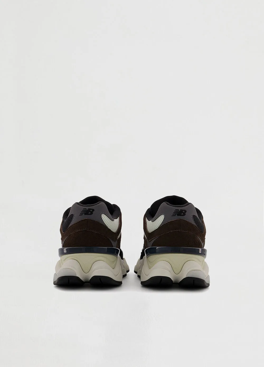 9060 'Rich Earth' Sneaker