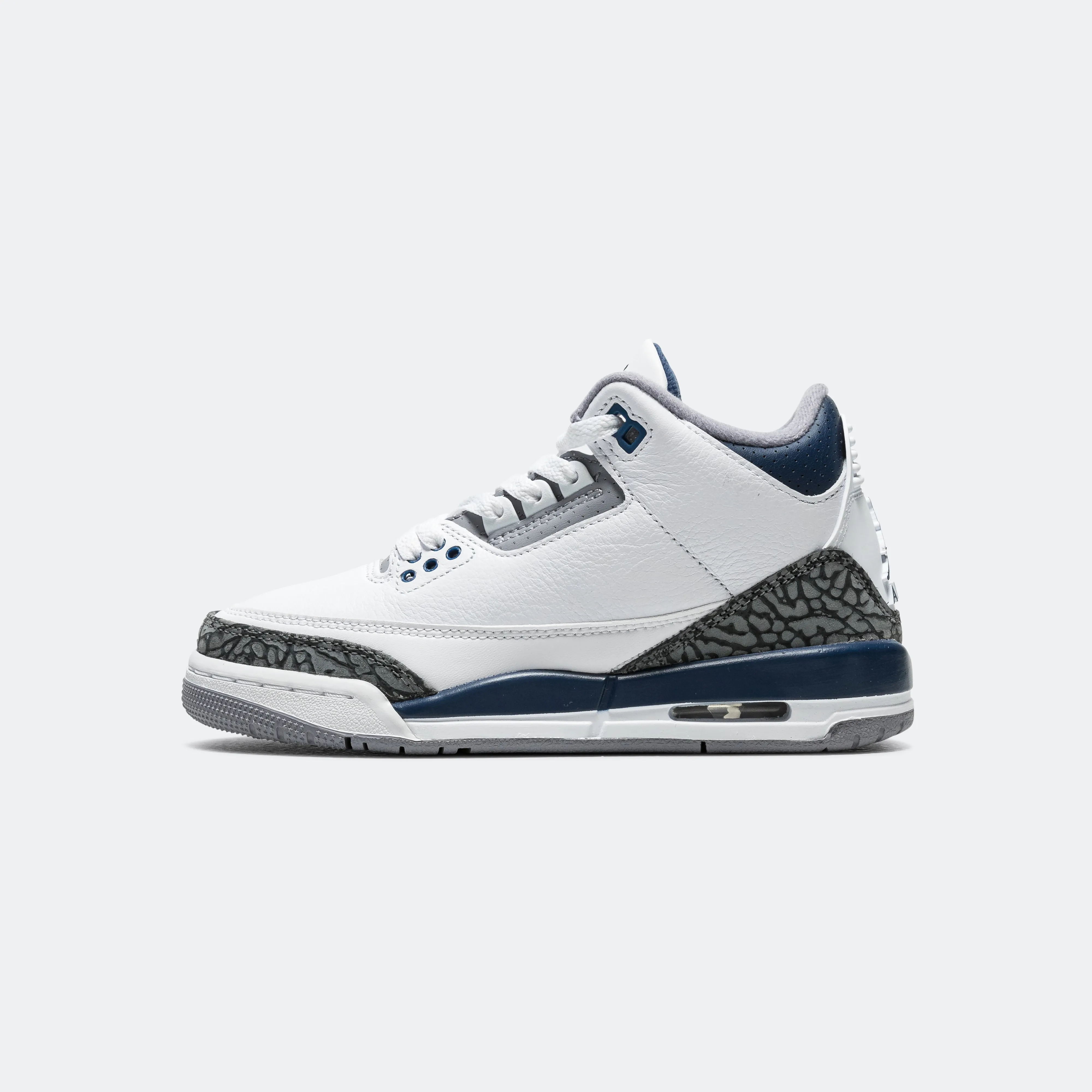 Air Jordan 3 Retro (GS) - White/Midnight Navy-Cement Grey