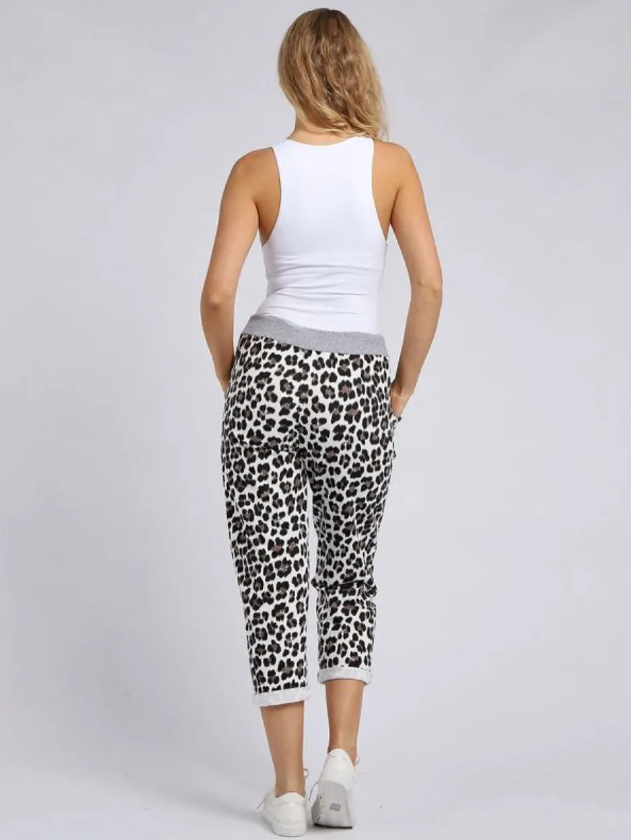 Anne   Kate Italian Leopard Print Pant White 10-12